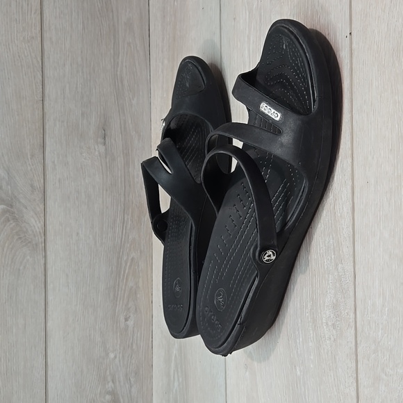 Crocs Women Wedge Sandals Shoes Sz 9 - Picture 1 of 13